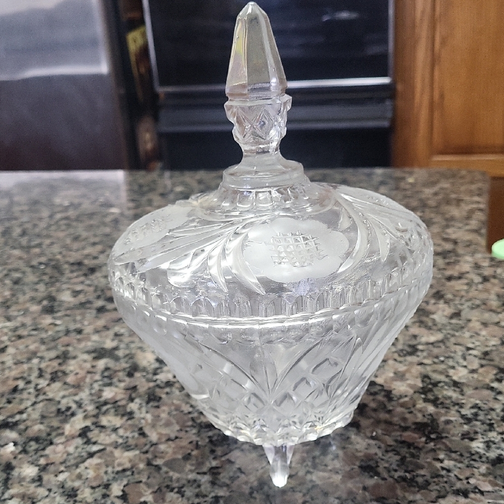 Vintage Elegant candy jar 24% PBO lead crystal hand cut made in italy w/ lid